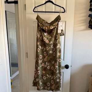 Sincerely Jules Olive Floral Midi Dress